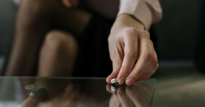 Copertina di Come mai litighiamo con il nostro partner? Per la convivenza ma anche per i conflitti coi i suoceri. E non solo: ecco tutti i dati