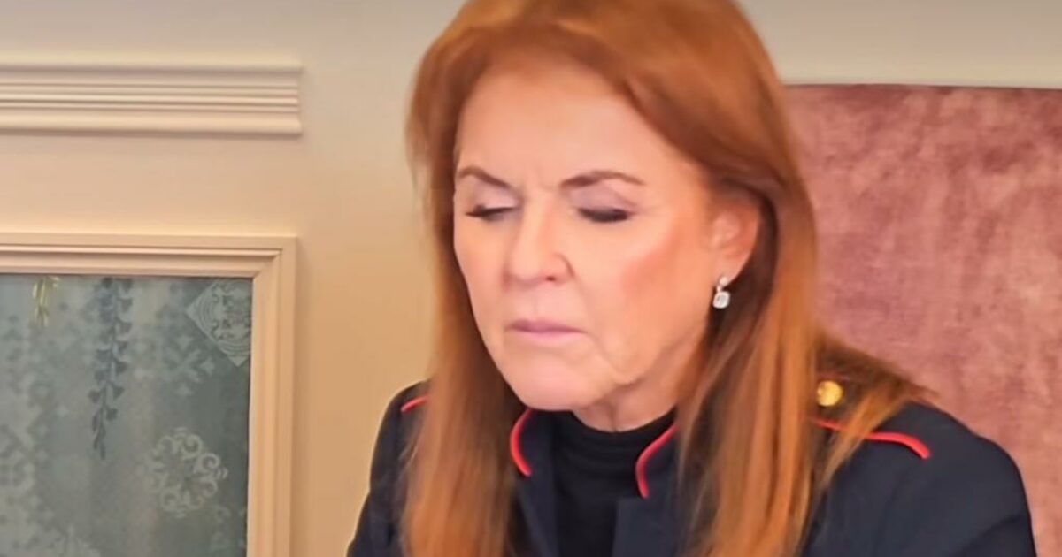 Lo sfogo di Sarah Ferguson: “Il principe Andrea? Mi hanno lasciata sola a prendermi cura di un uomo triste. Ho attraversato un’estrema quantità di avversità”