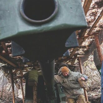 Copertina di Amici mai: Pd e 5S divisi da Regionali, armi e Franceschini