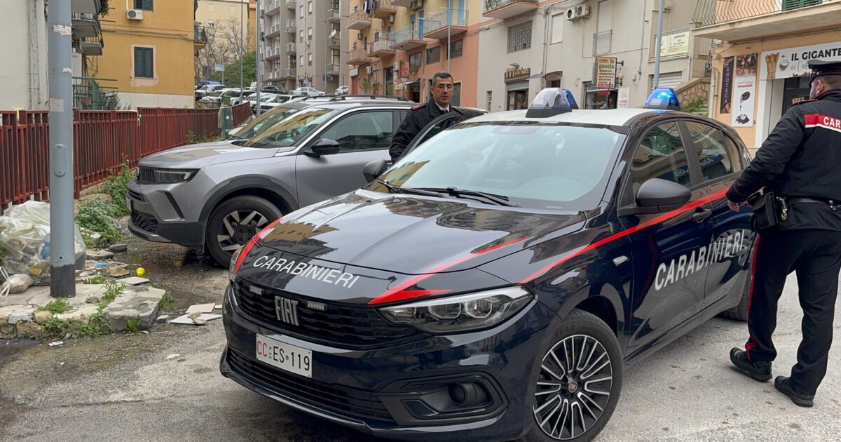 Agrigento, capitale della crisi idrica: i cittadini chiamano i Carabinieri per le perdite d’acqua in strada, con le abitazioni rimaste a secco