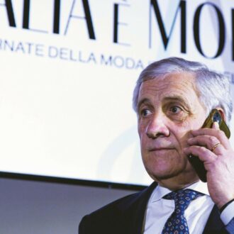 Copertina di Caso Almasri, Tajani e Mantovano si incontrarono 30 ore prima dell’arresto