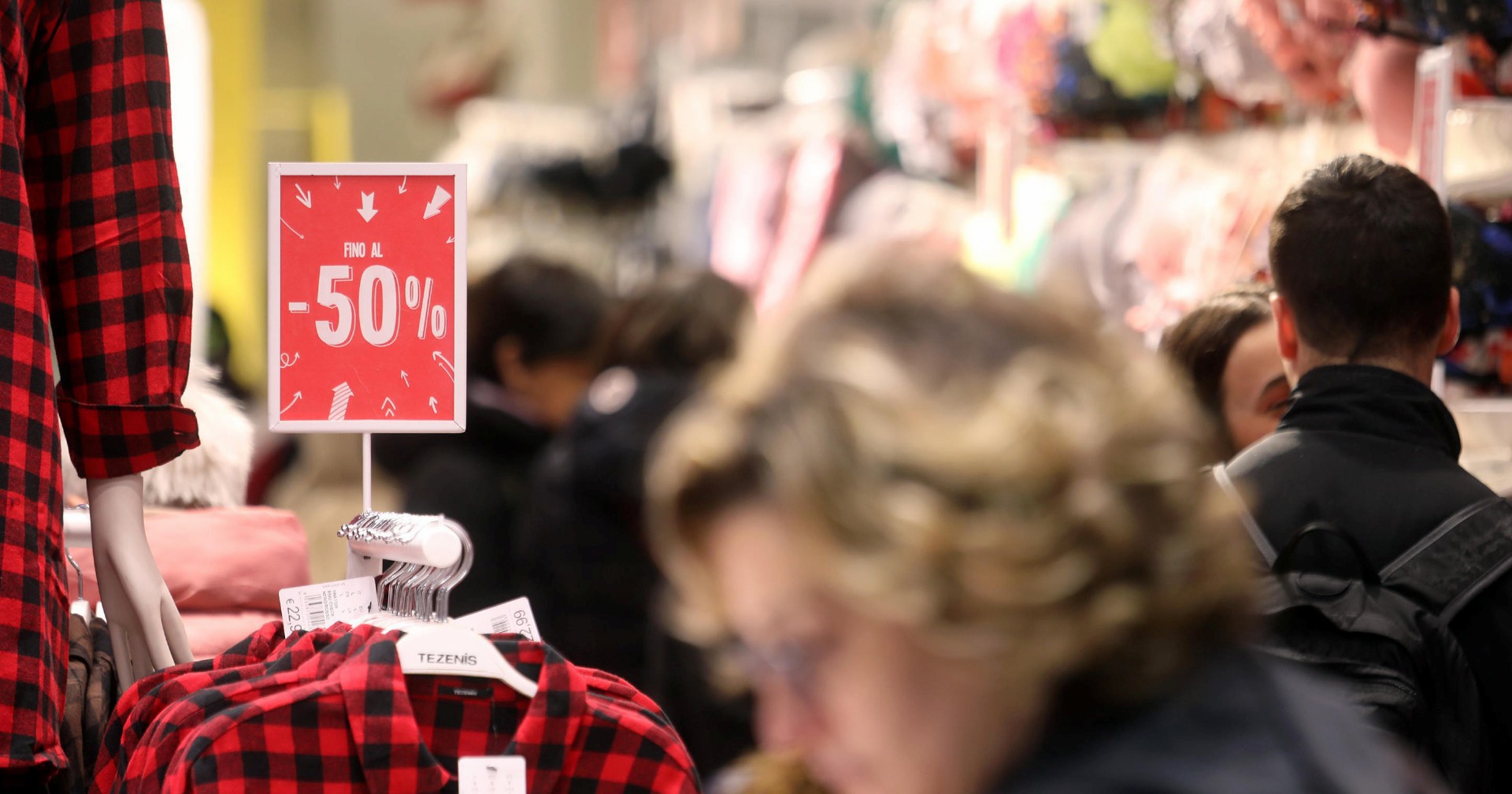 200 tempo di saldi ma occhio alle truffe negli acquisti online ecco una guida pratica per riconoscerle dalle promozioni fasulle al compra ora e paga dopo da Ilfattoquotidiano.it 200 tempo di saldi ma occhio alle truffe negli acquisti online ecco una guida pratica per riconoscerle dalle promozioni fasulle al compra ora e paga dopo