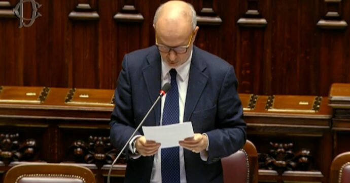 Schillaci nomina il comitato sui vaccini (Nitag), il Pd: “Anche due no vax, insulto alla medicina”