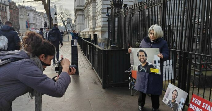 “Scarcerate mio figlio!”. La madre del Gramsci d’Egitto al quinto mese di sciopero della fame