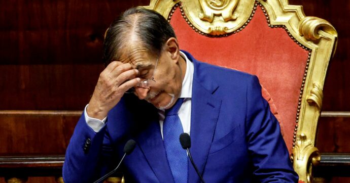 Palazzo Madama, libero ingresso ai cani: però niente “bisogni biologici”