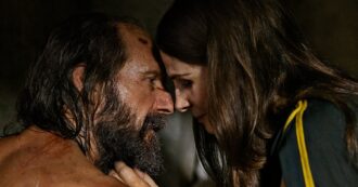 Copertina di Itaca – il ritorno, Ralph Fiennes e Juliette Binoche sono Ulisse e Penelope (28 anni dopo Il paziente inglese)