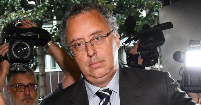 Imputato per il Morandi fa la lista col ponte