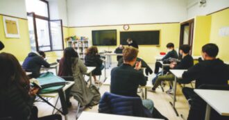Copertina di I docenti di potenziamento “tappabuchi” per le supplenze: “Ulteriore stretta del governo sulla scuola”