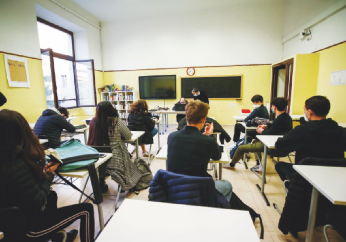I docenti di potenziamento “tappabuchi” per le supplenze: “Ulteriore stretta del governo sulla scuola” I docenti di potenziamento “tappabuchi” per le supplenze: “Ulteriore stretta del governo sulla scuola”