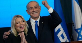 Copertina di Israele, aperta un’inchiesta sulla moglie di Netanyahu: “Ha cercato di intimidire un testimone nel caso di corruzione del marito”