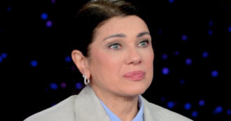 Copertina di “Ho tolto le protesi al seno, la vecchiaia va accettata. La tv? Questa è la mia ultima intervista, ho cambiato vita”: le rivelazioni di Ana Laura Ribas
