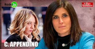 Copertina di Appendino contro Meloni: “Ha mentito 1000 volte, è con le spalle al muro. Siamo sotto ricatto di uno stupratore di bambini? Dica la verità”