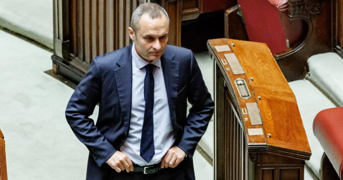 Enrico Costa (Fi) insiste: chiede più sanzioni per i magistrati nei casi di ingiusta detenzione e processi temerari