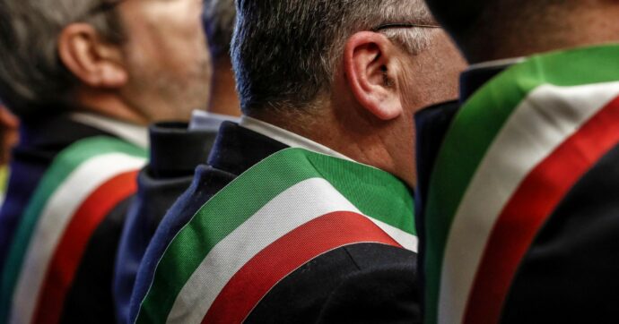 Colpo di spugna di FI&Pd per i sindaci che dissestano