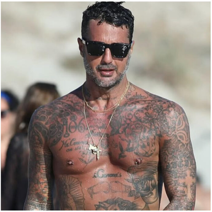 Fabrizio Corona sbotta contro Achille Lauro: “Parlare di violenza sulle donne è la solita retorica woke che quelli come te, che vanno con le donne sposate, usano per pulirsi l’immagine”