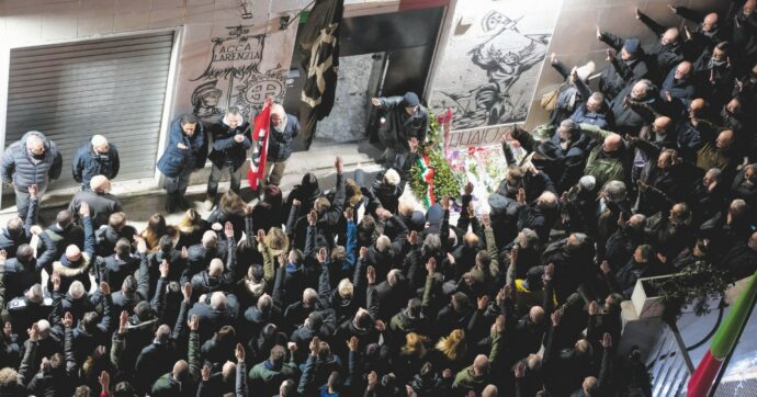 Casapound: “Il saluto fascista non è reato”