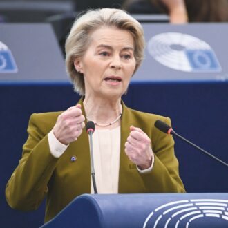 Copertina di Ben 130 milioni dati ai media: così l’Ue ottiene buona stampa