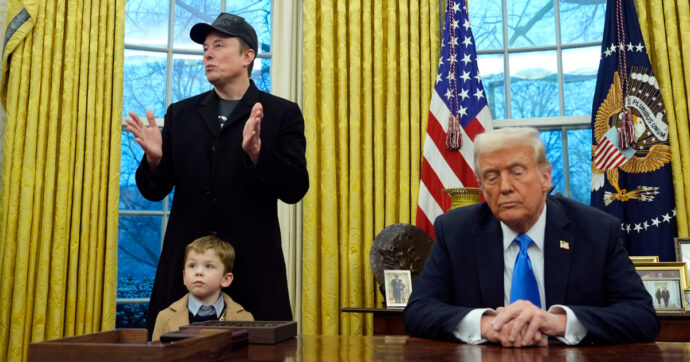 Musk: “Senza tagli alla spesa pubblica Usa in bancarotta”. E toglie 900 milioni di dollari all’Istruzione