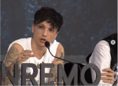 Copertina di “È quella settimana dell’anno….”: il messaggio di Ultimo a 5 anni dalla sua sfuriata a Sanremo