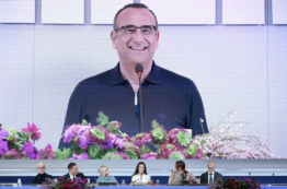 Copertina di Sanremo 2025, Carlo Conti rivela: “Polemiche sul voto? L’anno scorso ci fu un polverone. Amadeus non mi ha messaggiato. Fiorello invece mi ha mandato un messaggio alle 4:30”