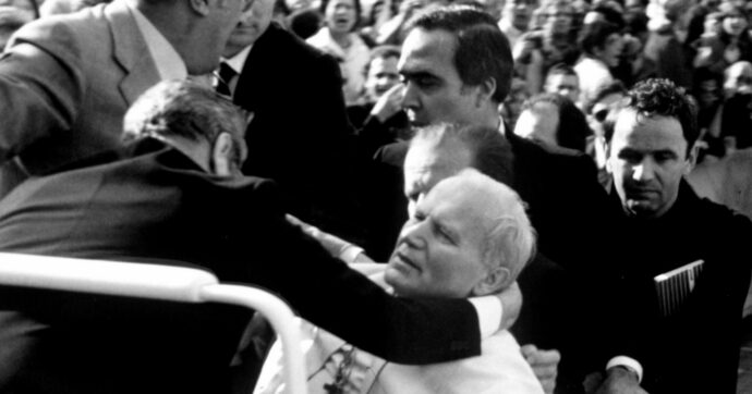 Attentato al Papa, acquisito il libro da Seif – Il Fatto