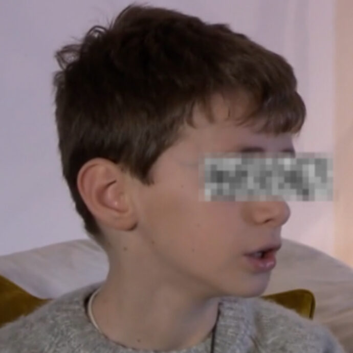 Sul palco di Sanremo 2025 c’è Samuele Parodi, il bambino che sa tutto del Festival: ecco perché e chi la (famosa) mamma