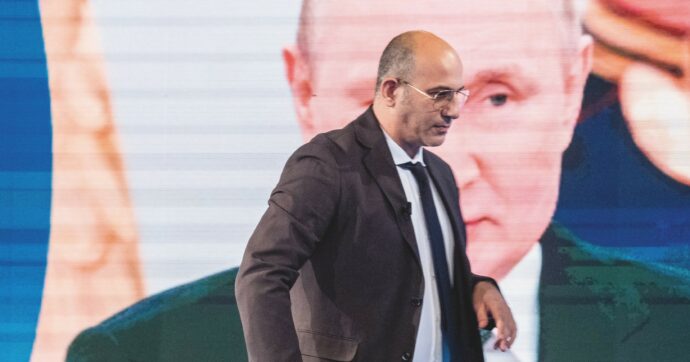 Visione Tv, conto corrente chiuso da Intesa.  “Noi, accusati di essere vicini ai putiniani”