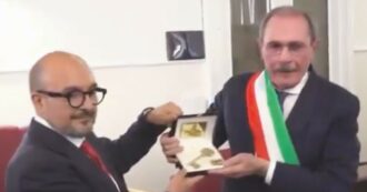 Copertina di Pompei, inchiesta sulle chiavi d’oro  date a Sangiuliano