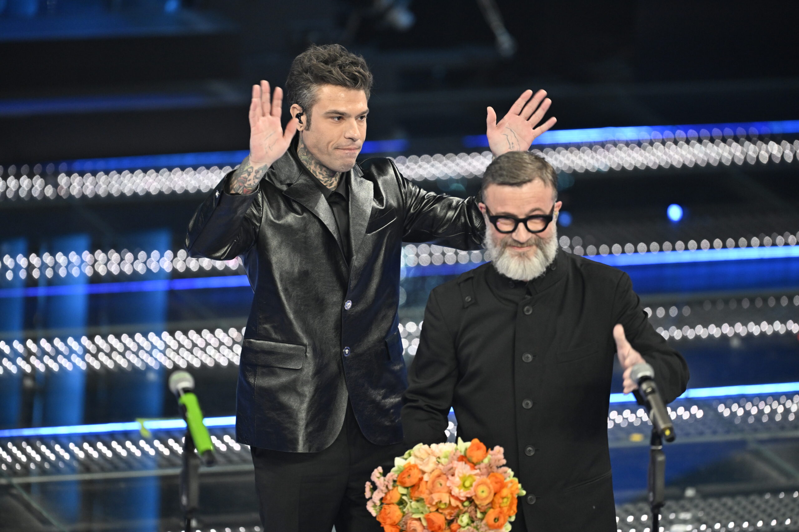 Sanremo 2025, record storico di ascolti per Carlo Conti nella quarta serata delle cover: 13.575.000 telespettatori con il 70,8% di share