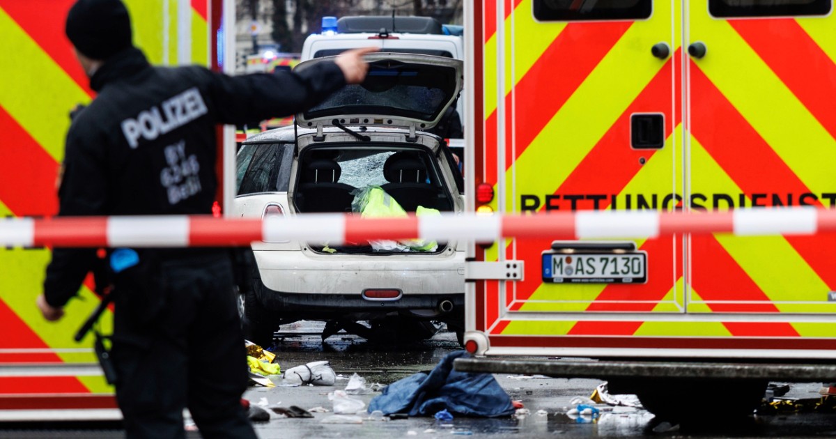 Attentato a Monaco, morte la bimba di 2 anni e la madre: erano state travolte dall’auto