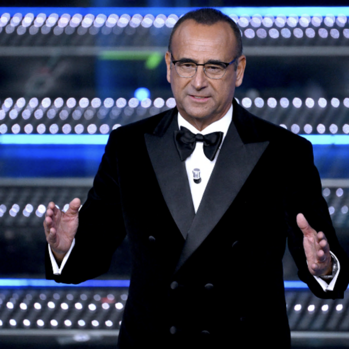 “Mi capita di sognare mia mamma Lolette. Se da piccolo piccolo fosse morta lei anziché mio padre, non so se sarei quello che sono”: Carlo Conti a cuore aperto