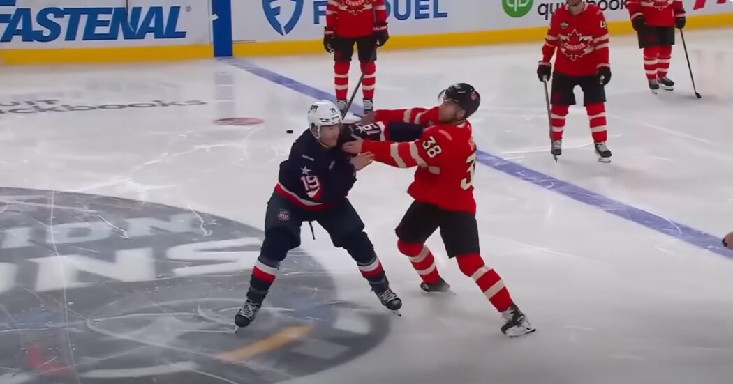 Botte da orbi in Canada-Usa: tre risse in 9 secondi. Le tensioni politiche esplodono durante il match di hockey – Video