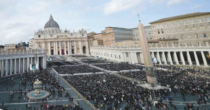 La Sede non è vacante: Francesco deve guidare la Chiesa dall’ospedale