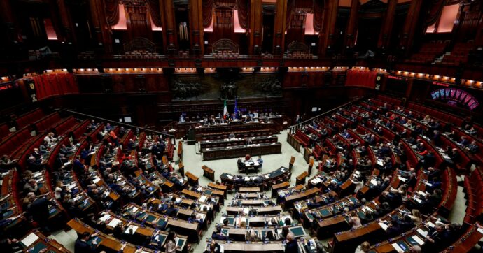 Municipalizzate, il blitz per riciclare  i sindaci  nei Cda