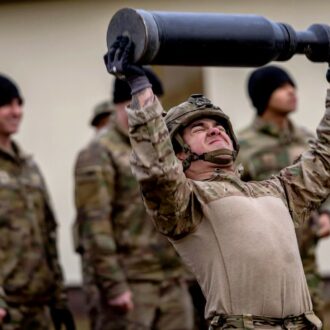 Copertina di L’Ue ha più mezzi della Russia, ma non sa usarli