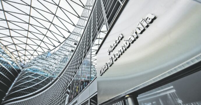 Lombardia, primo ok al ritorno dei vitalizi