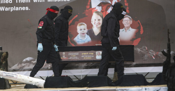 Hamas e gli ostaggi come pedina di scambio: la storia di Sayed e Mengistu, il beduino e l’etiope tenuti nei tunnel per 10 anni