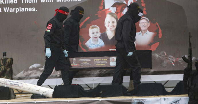 Mi viene in mente solo una soluzione: che Hamas liberi subito gli ostaggi!