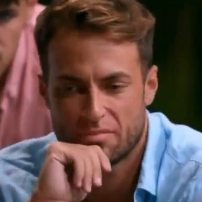 “Non voglio stare con lei, mi disgusta”: a Temptation Island Montoya vede ancora Anita fare sesso con il tentatore