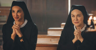 Copertina di “Elena Sofia Ricci? È una persona estremamente buona che ha un cuore veramente bello come Suor Angela”: Francesca Chillemi racconta “Che Dio Ci Aiuti 8”