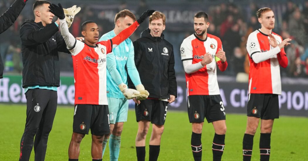 https://st.ilfattoquotidiano.it/wp-content/uploads/2025/02/21/feyenoord-2025-1050x551.jpg