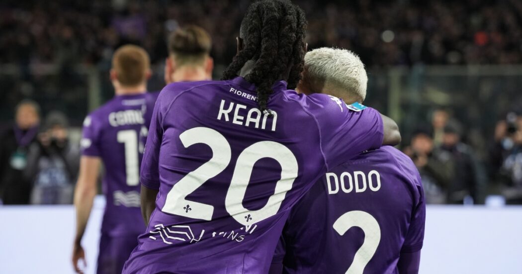 https://st.ilfattoquotidiano.it/wp-content/uploads/2025/02/21/fiorentina-kean-dodo-1050x551.jpg