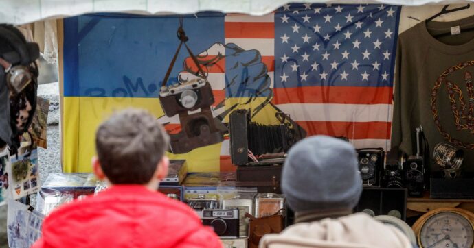 Ucraina, voci dal fronte: “Forse non sarà una pace giusta, ma almeno arriva”