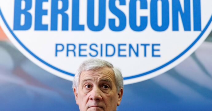 Tajani raduna imprenditori: “Ora liberarsi dal giogo di Berlusconi”