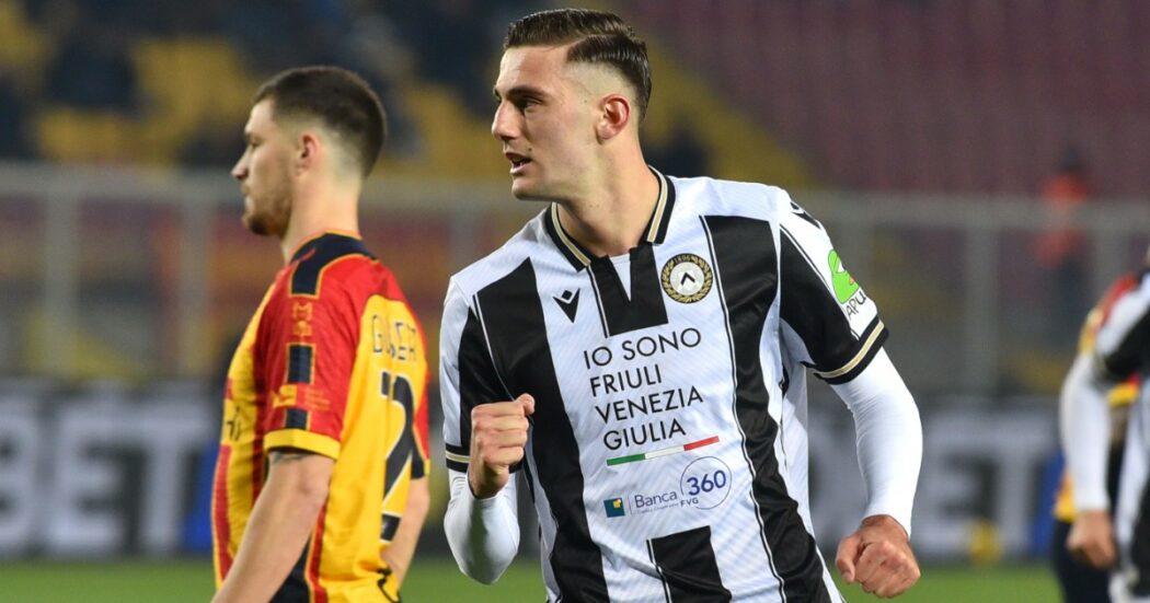 https://st.ilfattoquotidiano.it/wp-content/uploads/2025/02/22/Lucca_Udinese_Lecce-1050x551.jpg