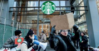 Copertina di Crisi Starbucks: la catena licenzia 1.100 dipendenti