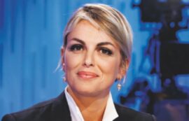 Copertina di “Di affitti e turismo di lusso parlavamo con Silvio Berlusconi e io cercavo di assorbire come una spugna. A Fiesole sta nascendo un resort abbastanza grande”: Francesca Pascale tra mattone e politica