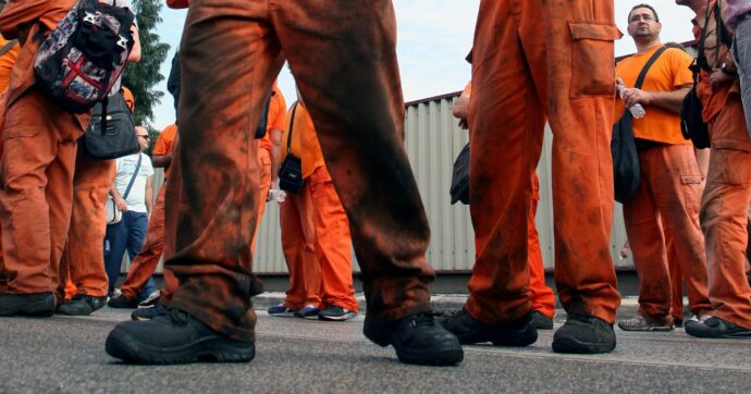 Istat, ancora paghe orarie da fame