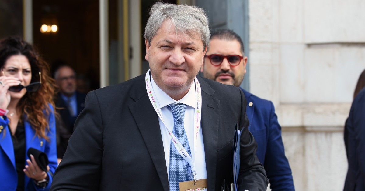 Il governatore del Molise Francesco Roberti (Forza Italia) indagato per corruzione