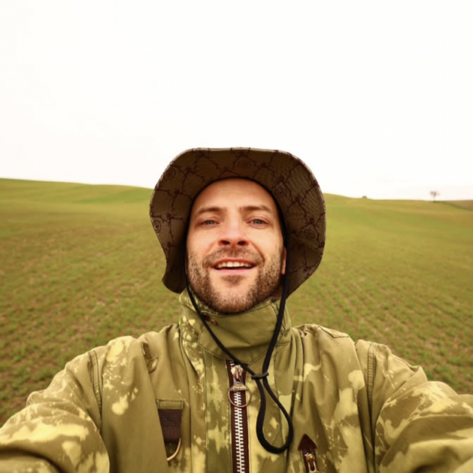 “Quando ho rivisto la mia esibizione a Sanremo ho detto: ‘Ma qui non si capisce un caz**’, avevano paura che non si vedesse abbastanza Damiano David ma…”: Alessandro Borghi racconta